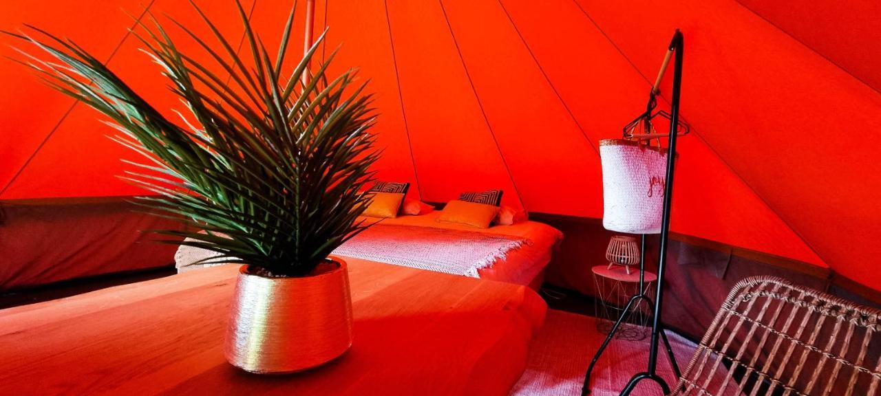 Hotel Fiertelmeers Boutique Glamping à Renaix Extérieur photo